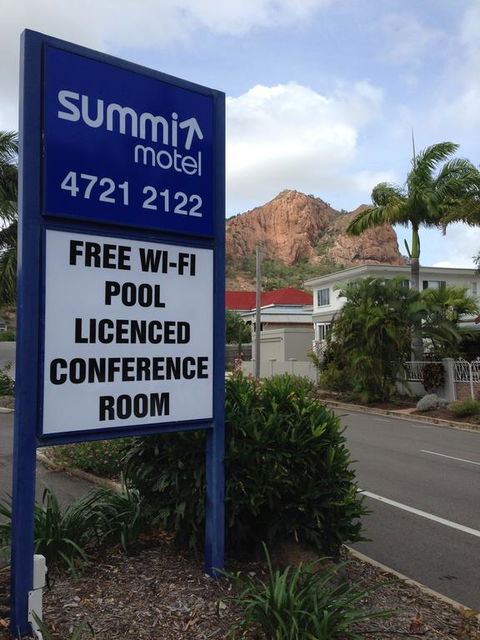 Summit Motel - Accommodation Redcliffe 3