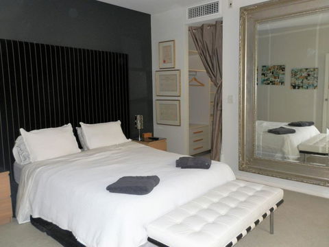 Sun, Sand, Sea And Salty Kisses Cottesloe Beach House - Accommodation Redcliffe 2