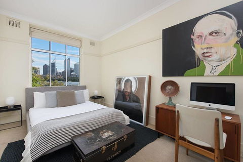 Sun-filled Apartment With Stunning Harbour Views H353 - Accommodation Redcliffe 2