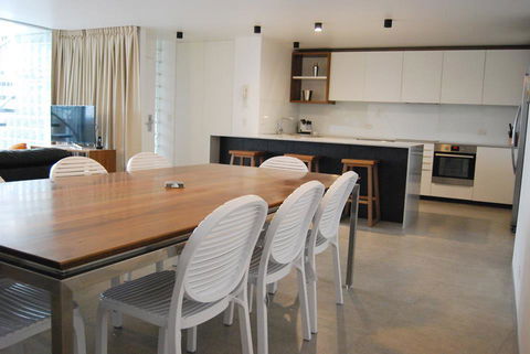 Sundeck Gardens - Accommodation Redcliffe 2