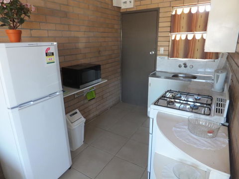 Sunrise Units - Accommodation Redcliffe 3