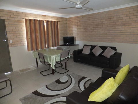Sunrise Units - Accommodation Redcliffe 2