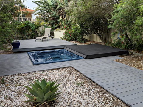 Sunset On Birubi' - Pet Friendly, Air Con, Water Views, WIFI And Outdoor Spa - Accommodation Redcliffe 0