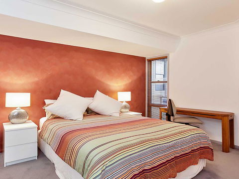 Sunset On Birubi' - Pet Friendly, Air Con, Water Views, WIFI And Outdoor Spa - Accommodation Redcliffe 3