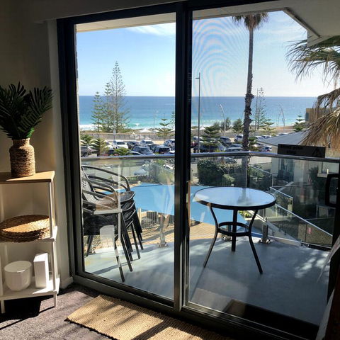 Sunset On Esplanade - Accommodation Redcliffe 3