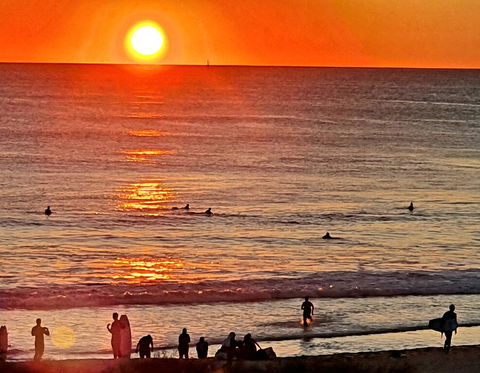 Sunset On Esplanade - Accommodation Redcliffe 0