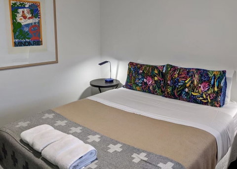 Superb 2 BR Apartment Minutes To CBD- Cen8 - Accommodation Redcliffe 3