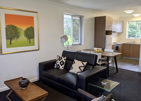Superb 2 BR Apartment Minutes To CBD- Cen8 - Accommodation Redcliffe 0