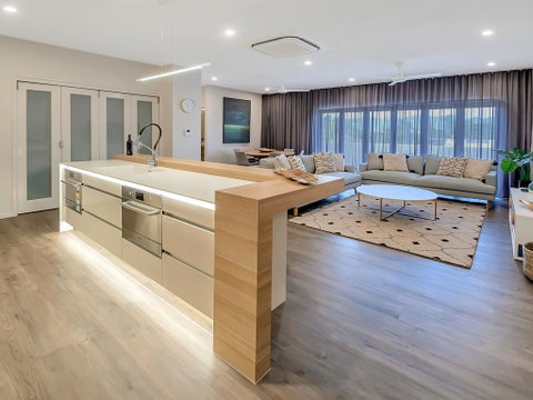 Superior Luxury Apartment In The City - Accommodation Redcliffe 2