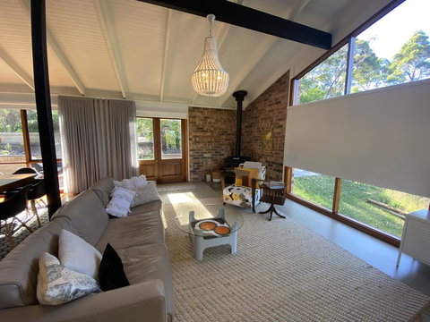 Surf Beach Holiday - Accommodation Redcliffe 3