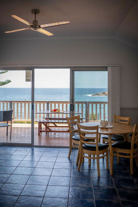 Surf Beach Holiday Park - Accommodation Redcliffe 3