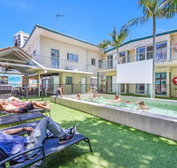 Surf Inn - Accommodation Redcliffe