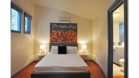 SURF SOUNDS - Accommodation Redcliffe 2