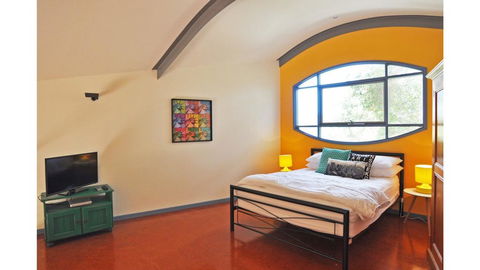 SURF SOUNDS - Accommodation Redcliffe 1