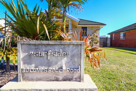 Surfside - Accommodation Redcliffe 2