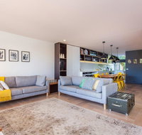 surfside6  james cook - Clarkes Beach - Accommodation Redcliffe