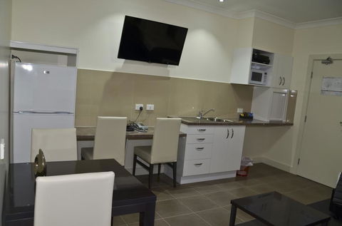 Swagsman Motel - Accommodation Redcliffe 2