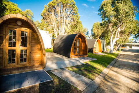 Swan Reach Holiday Park - Accommodation Redcliffe 0