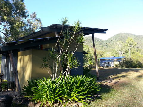 Sweetwater Lodge - Accommodation Redcliffe 0