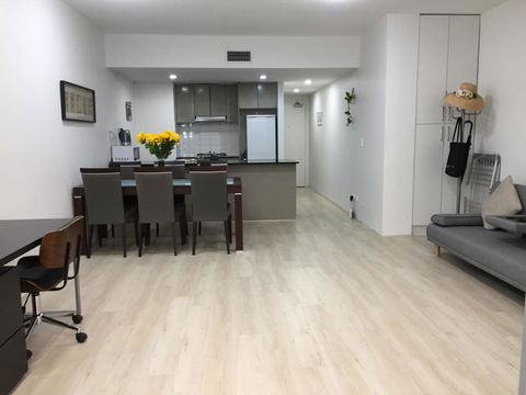 Sydney CBD Family Home - Accommodation Redcliffe 1
