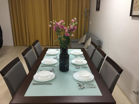 Sydney CBD Family Home - Accommodation Redcliffe 2