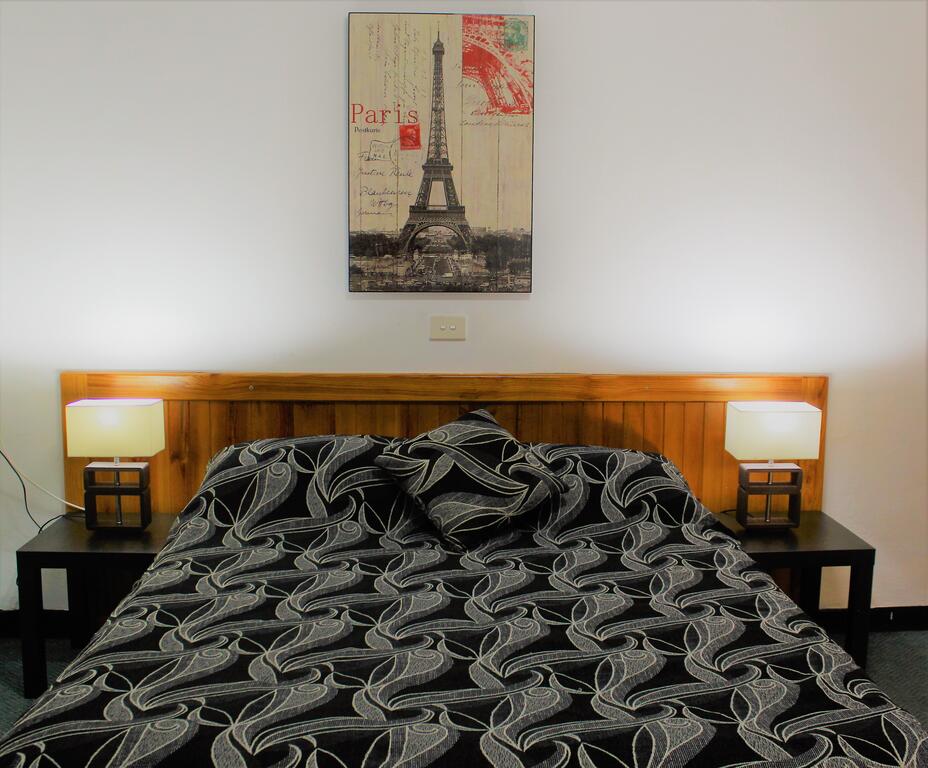Tamworth NSW Accommodation Redcliffe
