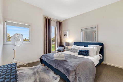 Tangles - Accommodation Redcliffe 1