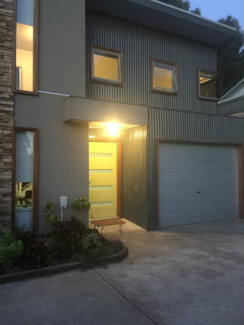 Tangles - Accommodation Redcliffe 0