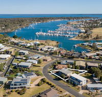 Tanjil - A stroll from the water in Paynesville - Accommodation Redcliffe