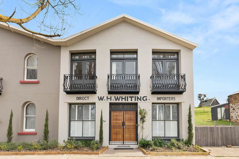 TARALGA TERRACES - Accommodation Redcliffe 0