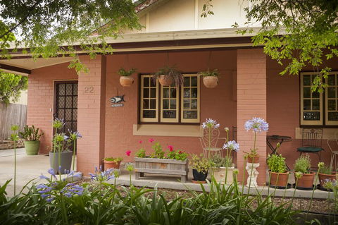 Taree Apartment - Accommodation Redcliffe 1