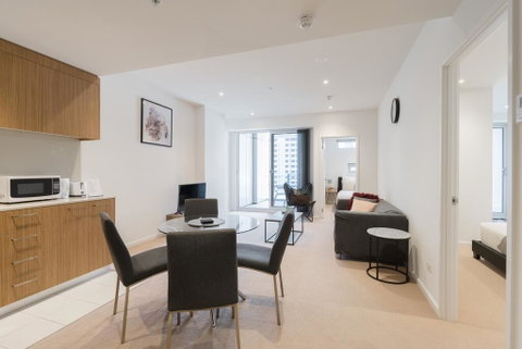Tasha's Apartments On Morphett - Accommodation Redcliffe 2