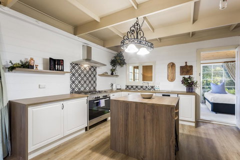 Tasmania Frankford Road - Accommodation Redcliffe 1