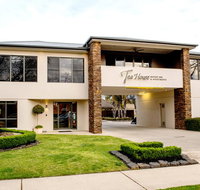 Tea House Motor Inn - Accommodation Redcliffe