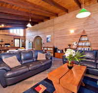 Tea Tree - Accommodation Redcliffe