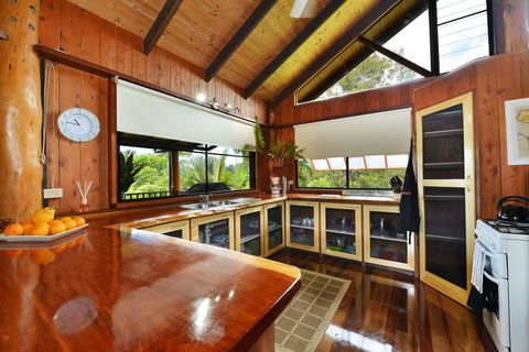 Tea Tree Cottage - Accommodation Redcliffe 0