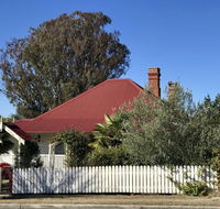 Tenterfield Historic c1895 Cottage - Accommodation Redcliffe
