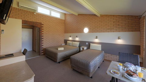 Tenterfield Motor Inn - Accommodation Redcliffe 1