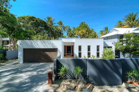 Tenterfield On Oak - Accommodation Redcliffe 3
