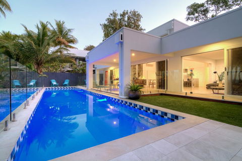 Tenterfield On Oak - Accommodation Redcliffe 1