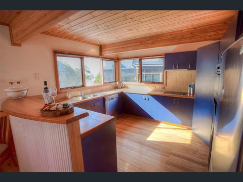 Tetleys - Accommodation Redcliffe 3