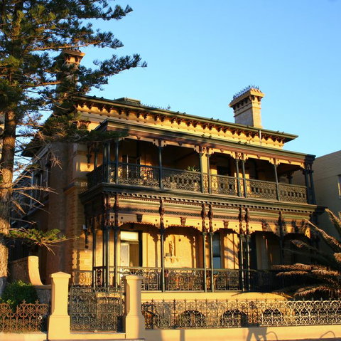 The 'Cloisters' Apartment At Albert Hall - Accommodation Redcliffe 0