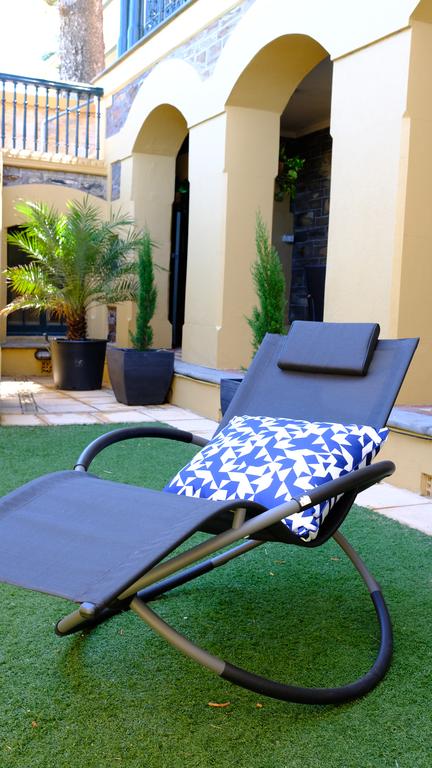 The 'Cloisters' Apartment At Albert Hall - Accommodation Redcliffe 2