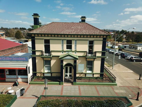 The Bank Guesthouse Glen Innes - Accommodation Redcliffe 0
