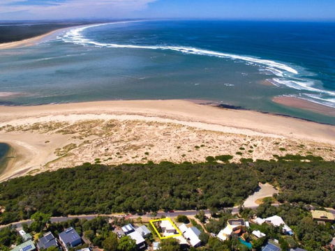 The Beach House - Accommodation Redcliffe 0