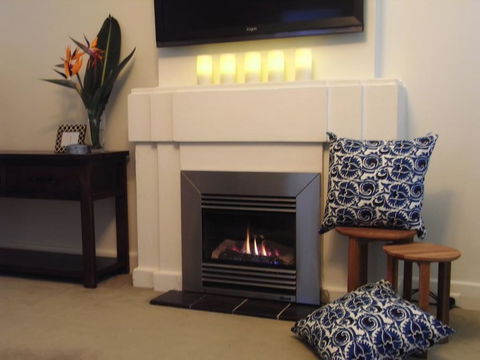The Beach House Apartment - Accommodation Redcliffe 1
