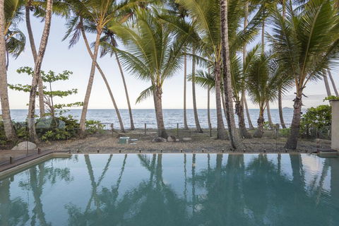 The Beach House On Newell - Accommodation Redcliffe 0