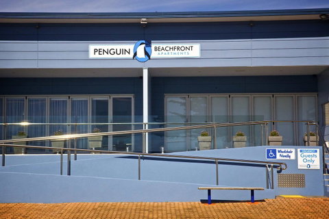 Penguin Beachfront Apartments - Accommodation Redcliffe 17