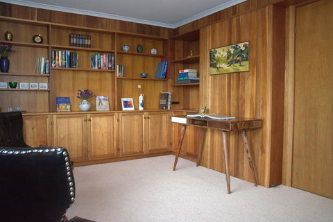 The Hobart Entrance - Accommodation Redcliffe 12