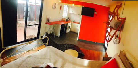 Apartment ONE - Accommodation Redcliffe 6